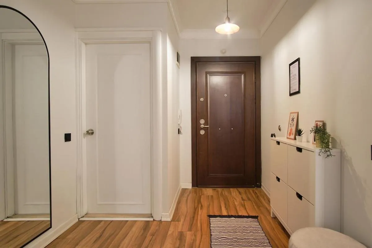 Modern & Cozy Apartment Close To City Center Istanbul Turkey