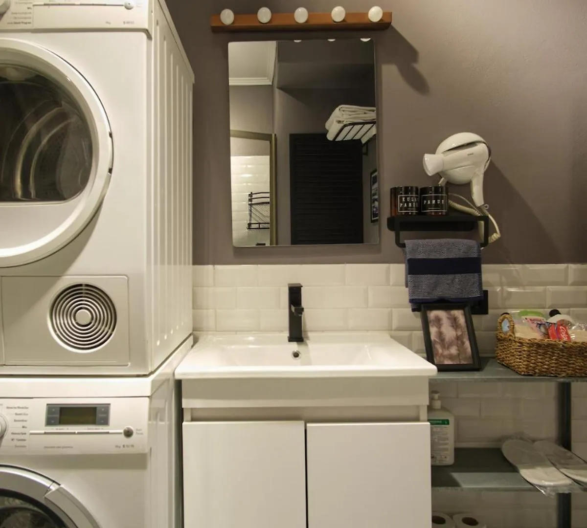 Modern & Cozy Apartment Close To City Center Istanbul